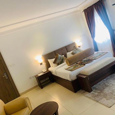 Swiss Pearl Continental Suite Wupa Dış mekan fotoğraf